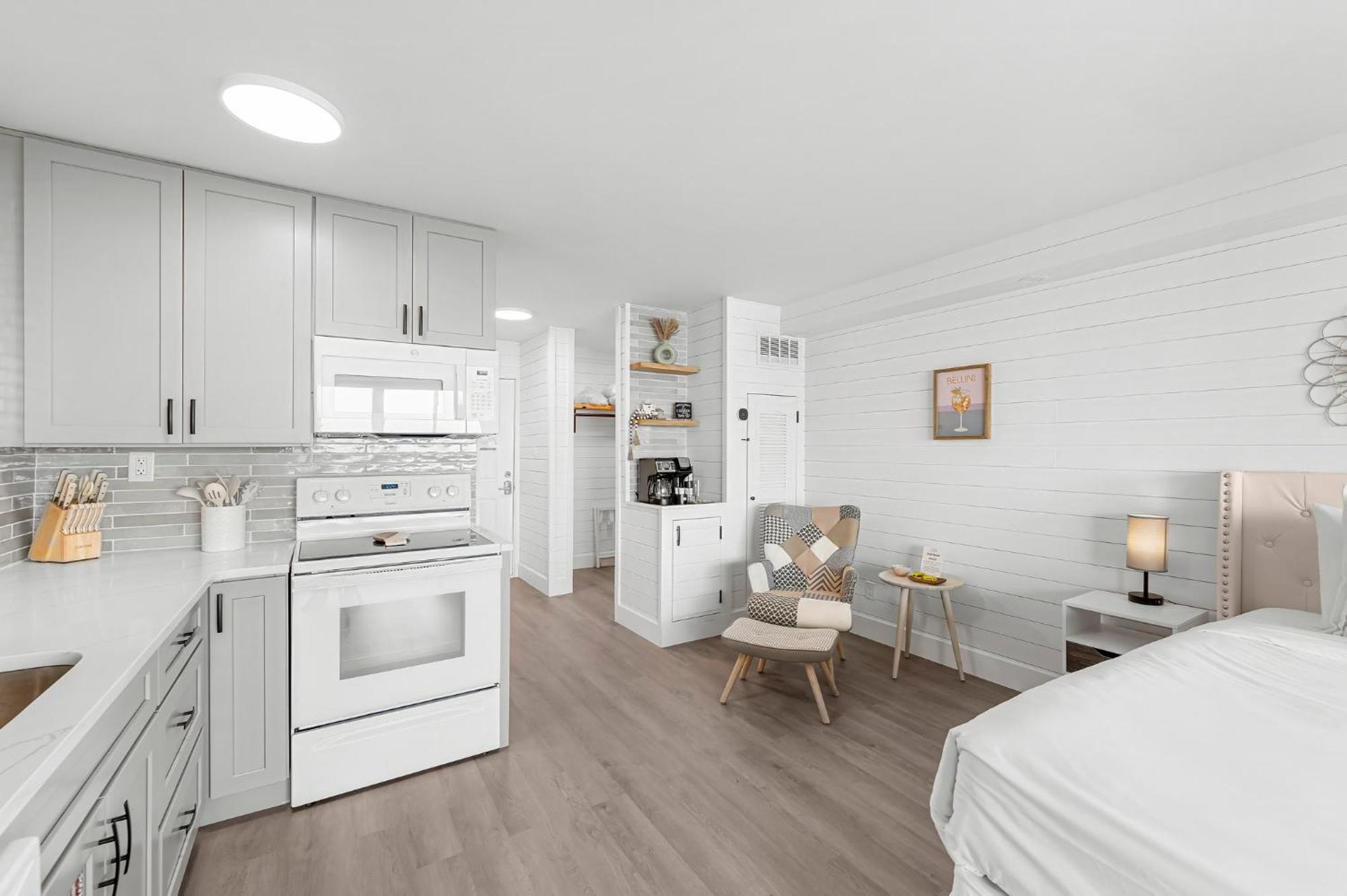 Fantastic Fully Renovated Front - Incredible View - Of The Gulf 321 Holiday home Panama City Beach